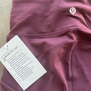 Lululemon size 0, wine color
